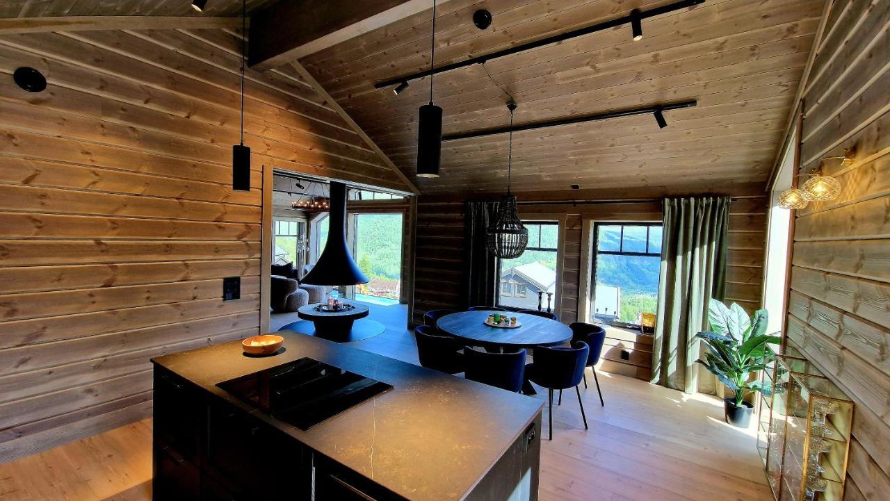 Mlodge - The Mountain Villa