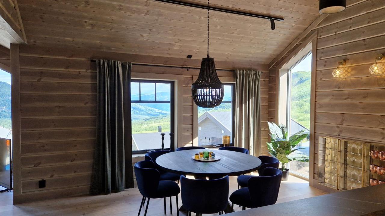Mlodge - The Mountain Villa